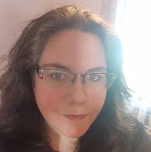 Meet your Posher, Edith